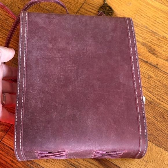 Wanderings Burgundy Leather Watercolor Journal - Picture 8 of 9